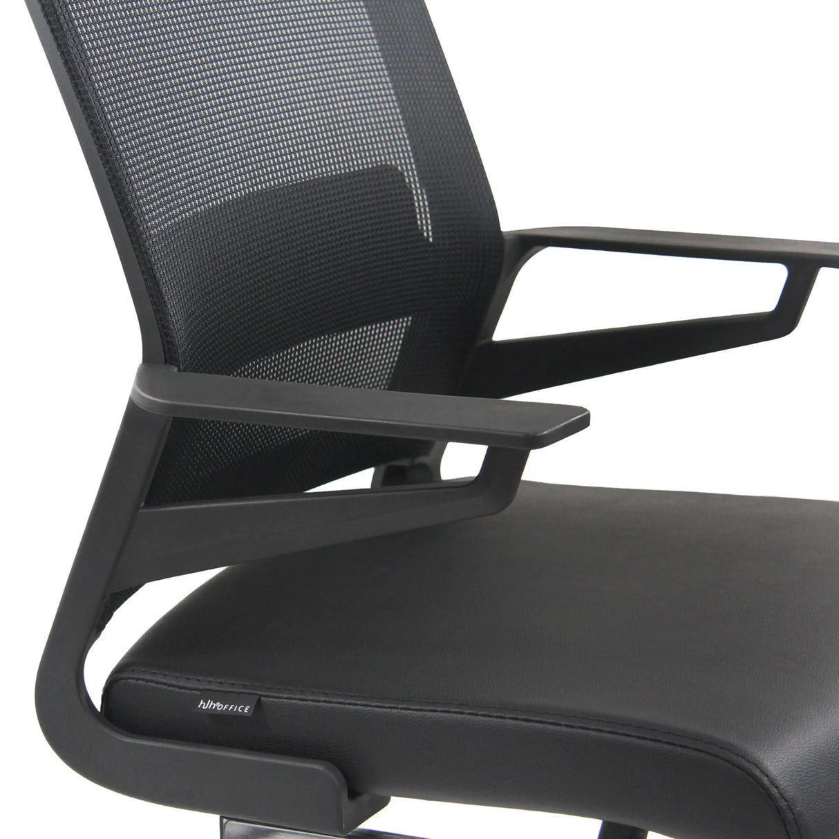 Armlehne und Sitzfläche des Freischwingers INVENTOR V PRO in Schwarz mit Netzrückenlehne von hjh OFFICE