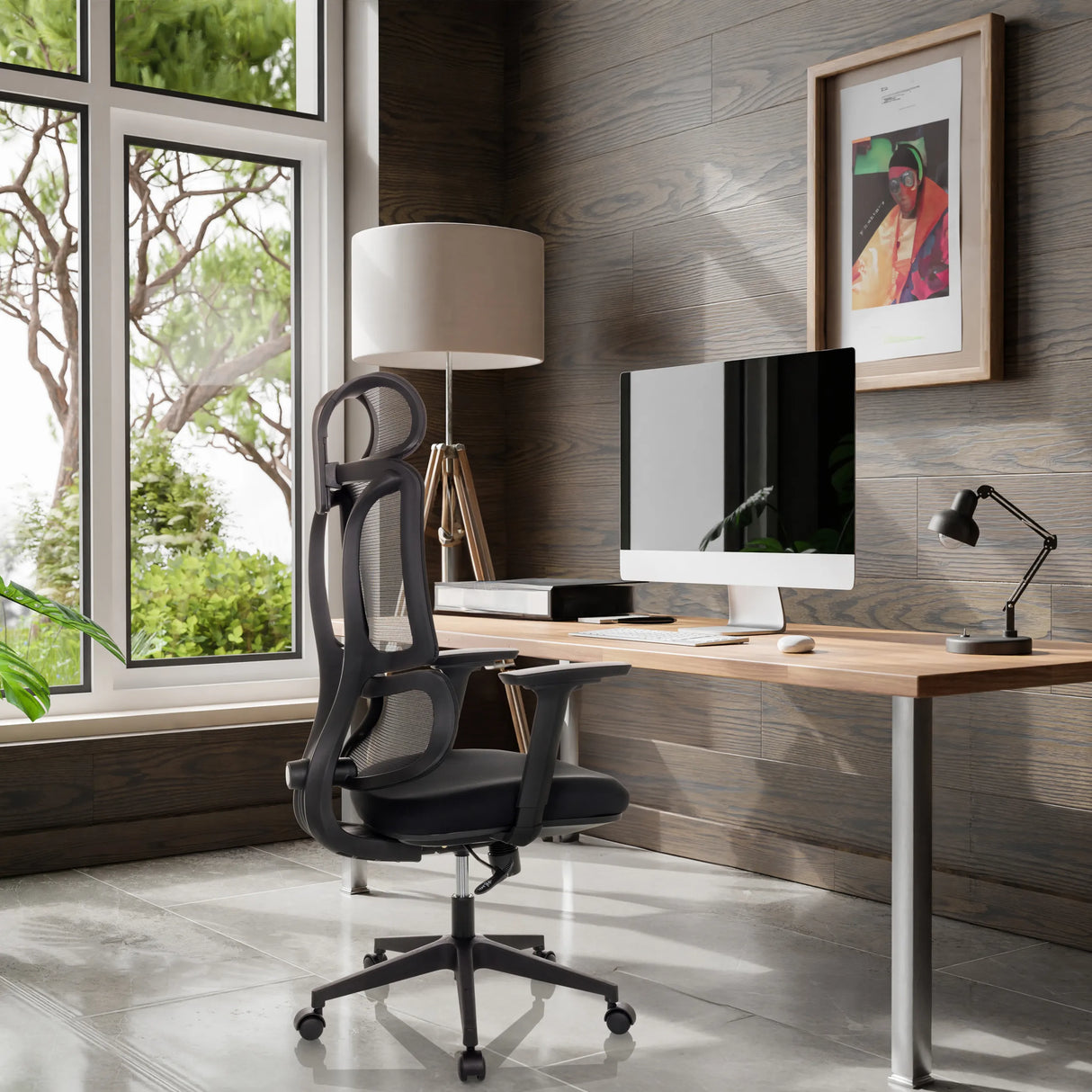 Homeoffice-Bürostuhl ERGOMY mit Netzrückenlehne und schwarzem Rahmen von MyBuero