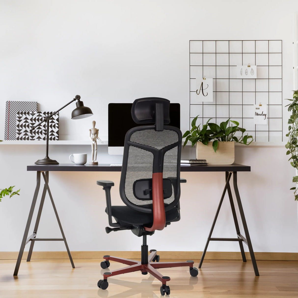 High-End-Bürostuhl BICOLORE HIGH in Schwarz und Rot mit Netzrückenlehne von hjh OFFICE