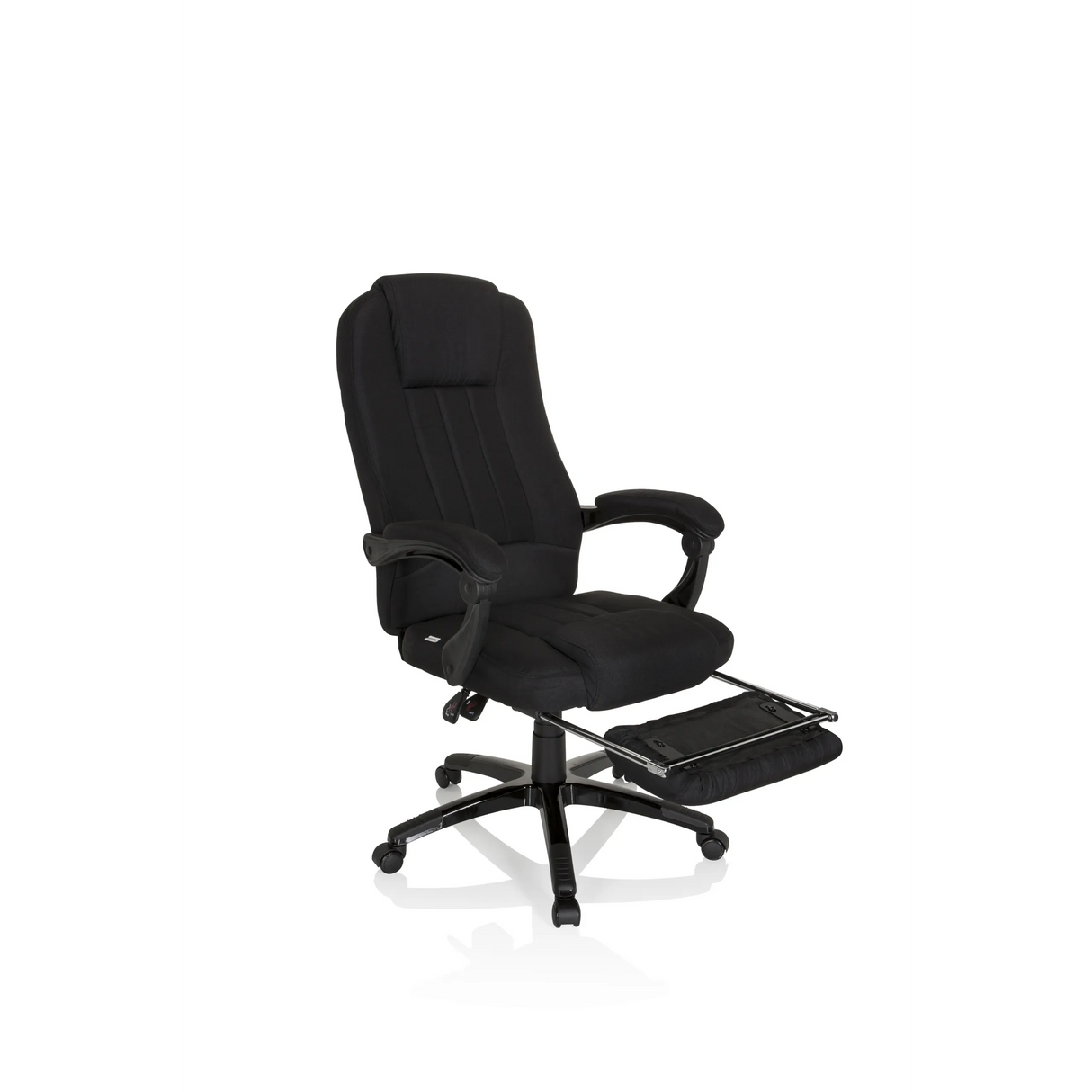 Schwarzer Homeoffice Chefsessel RELAX CL190 mit Armlehnen und Fußkreuz mit fünf Rollen von MyBuero – 360-Grad-Ansicht (schräge Frontansicht 40°)