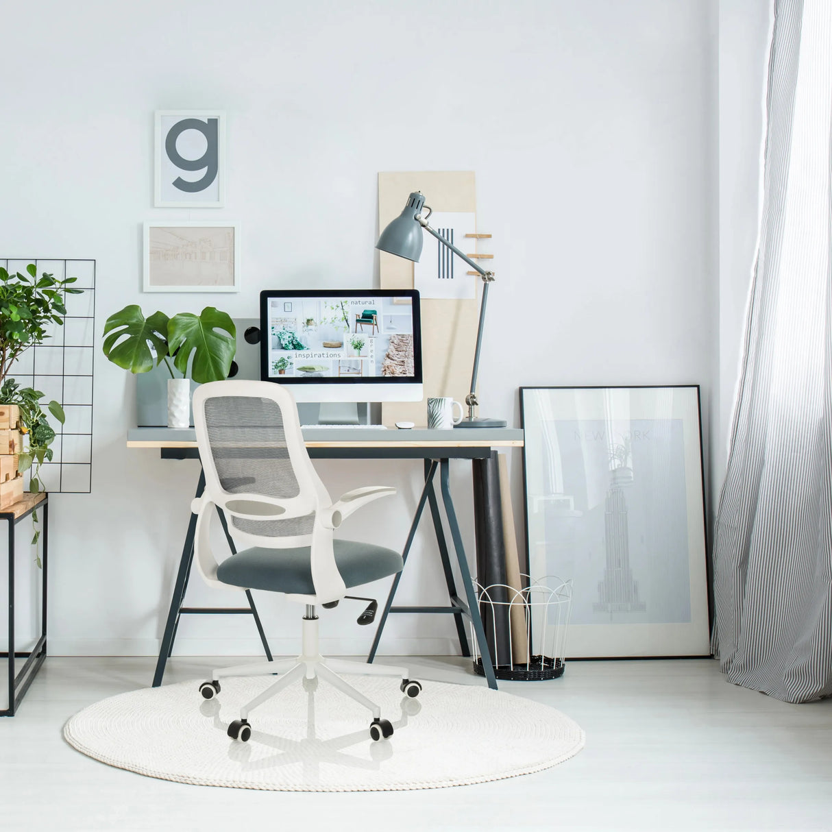 Home-Office-Bürostuhl MIKO W ECO in Grau mit Netzrückenlehne und weißen Armlehnen von hjh OFFICE