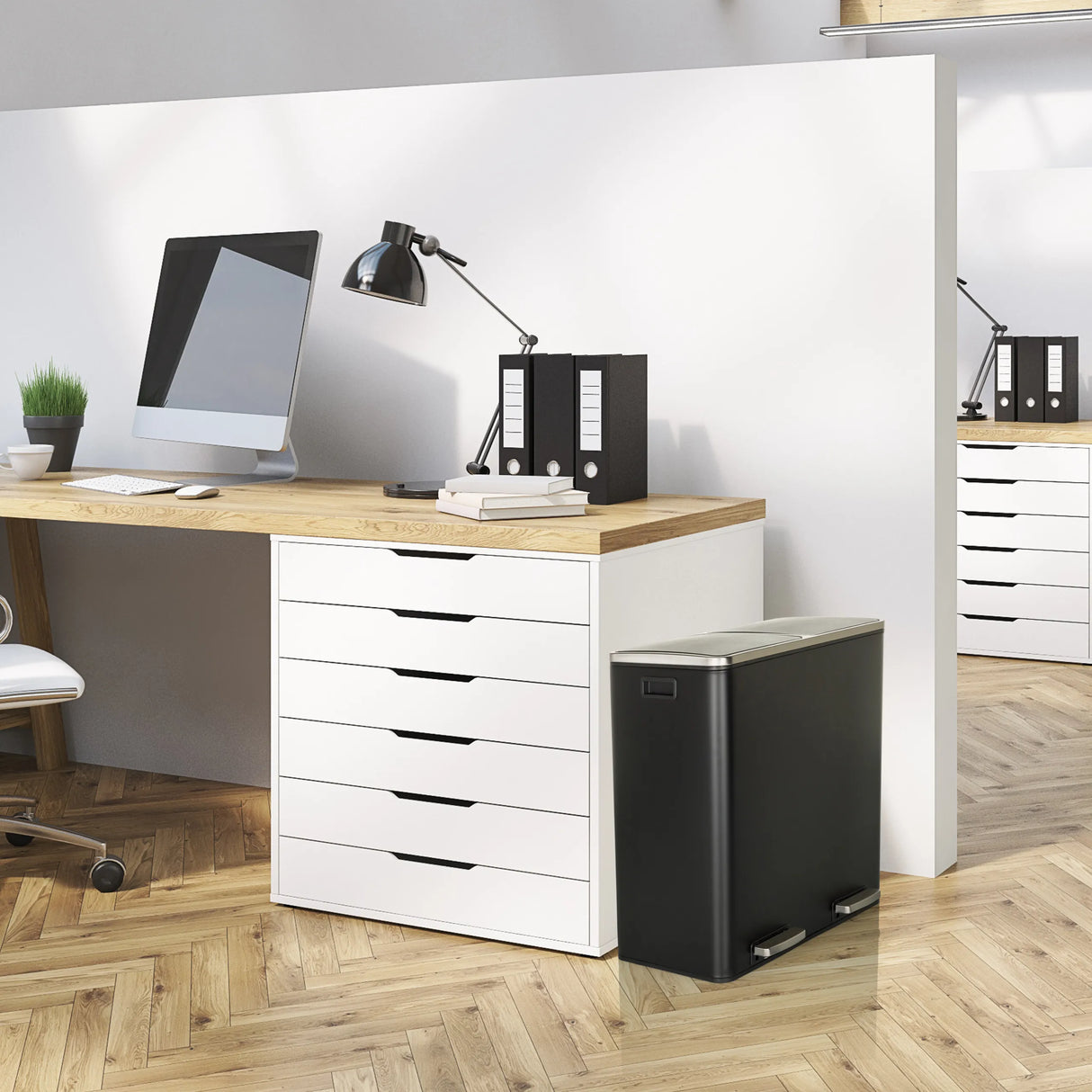 Schwarzer Mülleimer CLEAN XI mit Fassungsvermögen von 30 Litern von hjh OFFICE