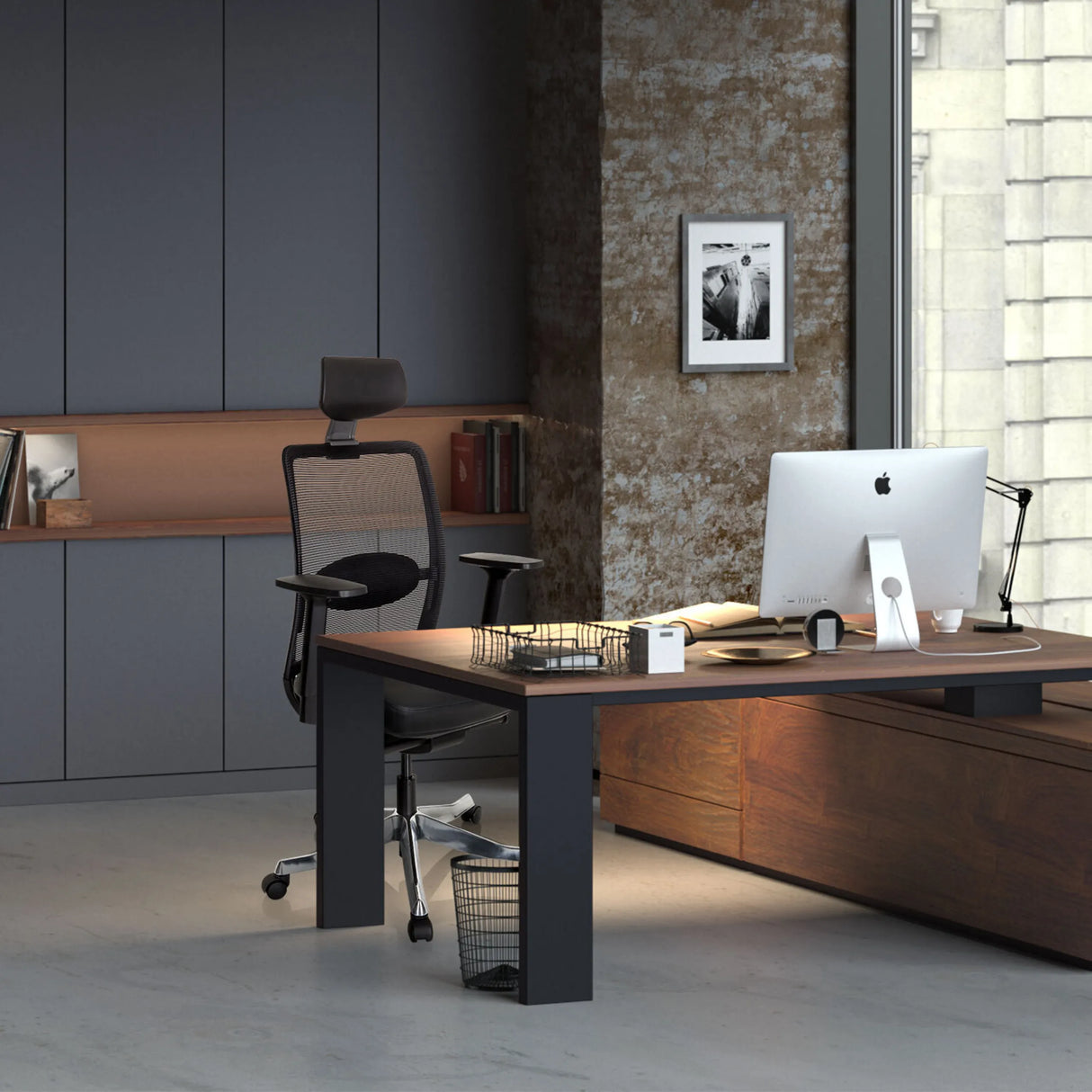 Luxus-Chefsessel SENATOR PRO in Schwarz mit Netzrückenlehne und Armlehnen von hjh OFFICE