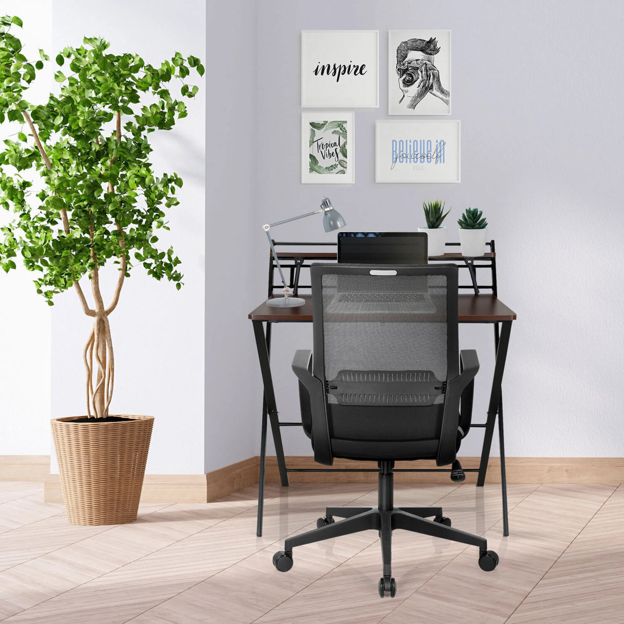 Schwarzer Homeoffice-Bürostuhl PRESTON mit Netzrückenlehne und Armlehnen von hjh OFFICE