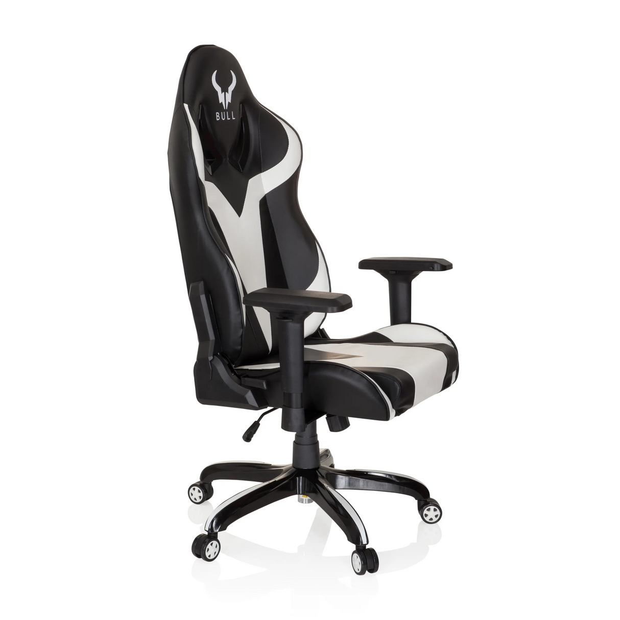 Schwarz-weißer Gamingstuhl PROMOTER I mit Armlehnen und Fußkreuz mit fünf Rollen von hjh OFFICE – 360-Grad-Ansicht (schräge Frontansicht 60°)