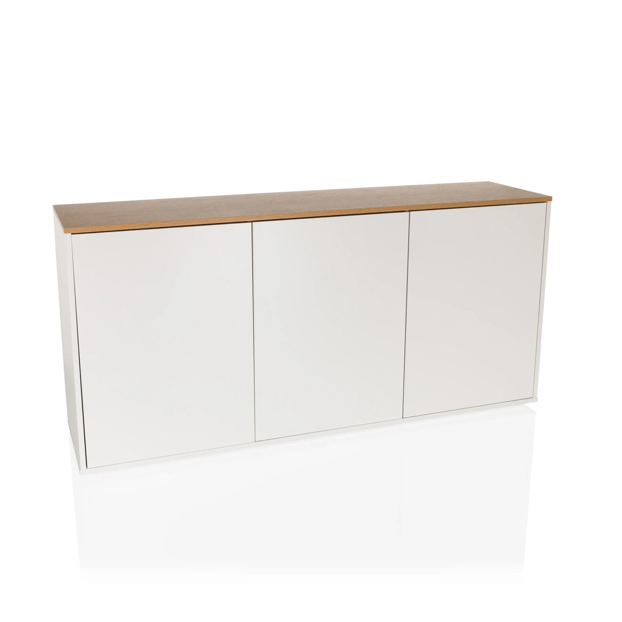 Weißes Sideboard KELO S mit einer Arbeitsplatte in Eicheoptik und drei Türen von hjh LIVING – 360-Grad-Ansicht (Frontansicht 15°)