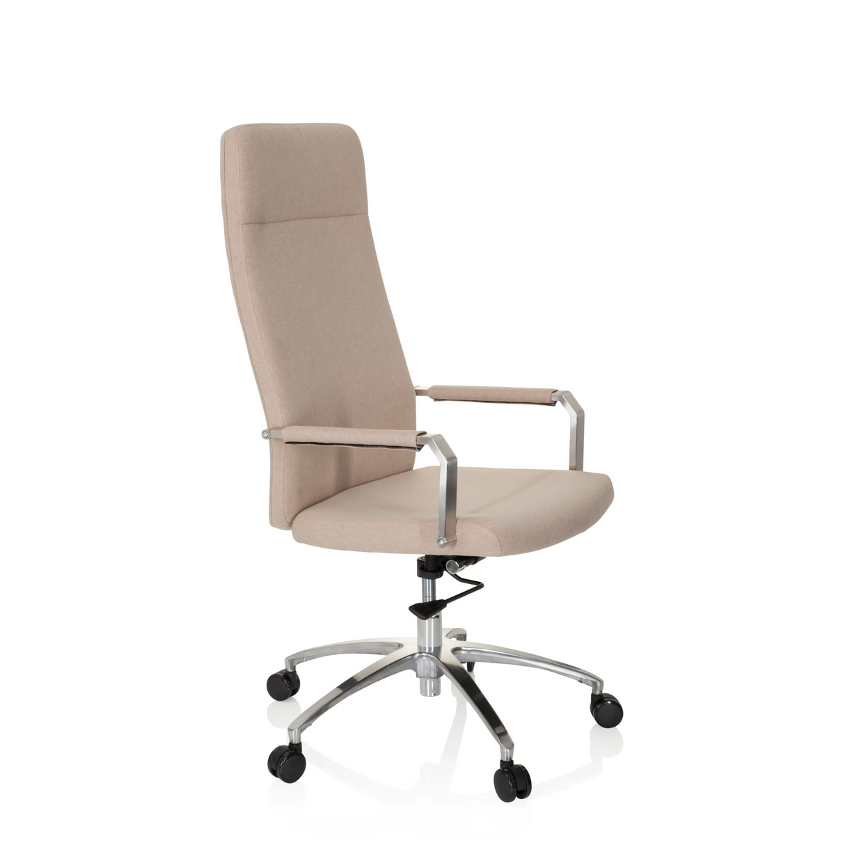 Beiger Homeoffice-Bürostuhl SARANTO PLUS I mit Armlehnen und Fußkreuz mit fünf Rollen von hjh OFFICE – 360-Grad-Ansicht (schräge Frontansicht 60°)