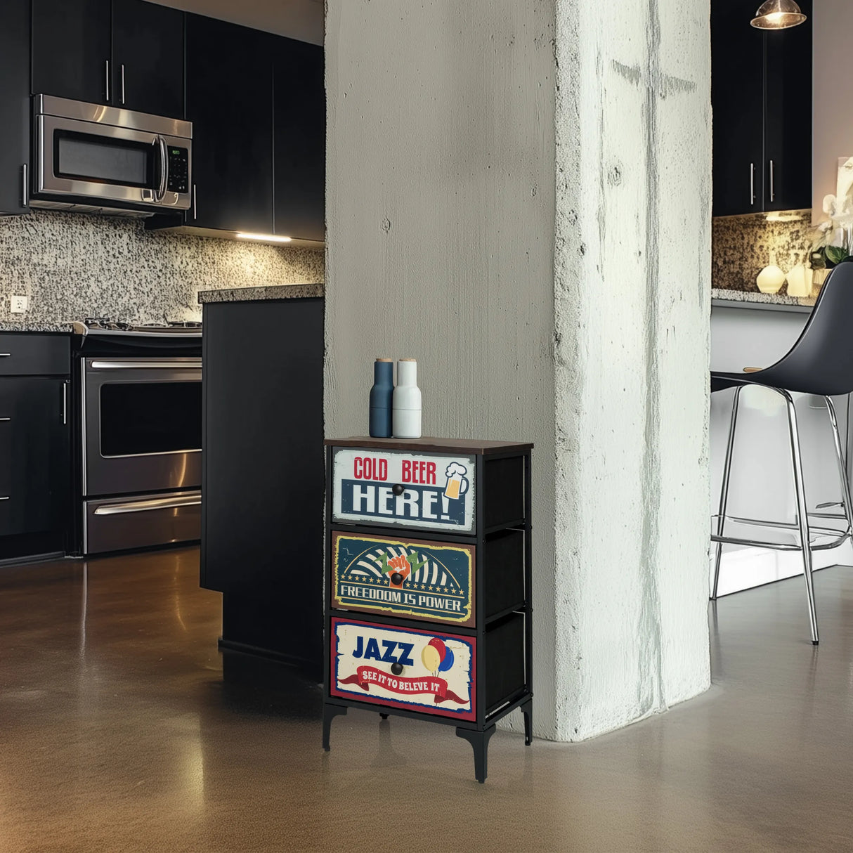 Kommode AMERIKO S mit drei Schubladen und Retro-Motiven auf der Vorderseite von hjh LIVING
