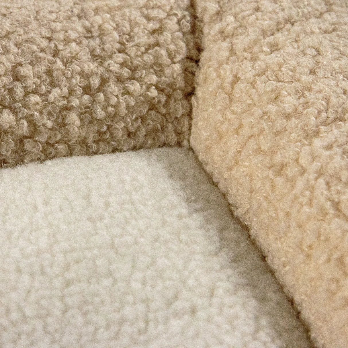 Beigefarbener Teddy-Stoff des Katzenhauses PAWY ES von hjh LIVING