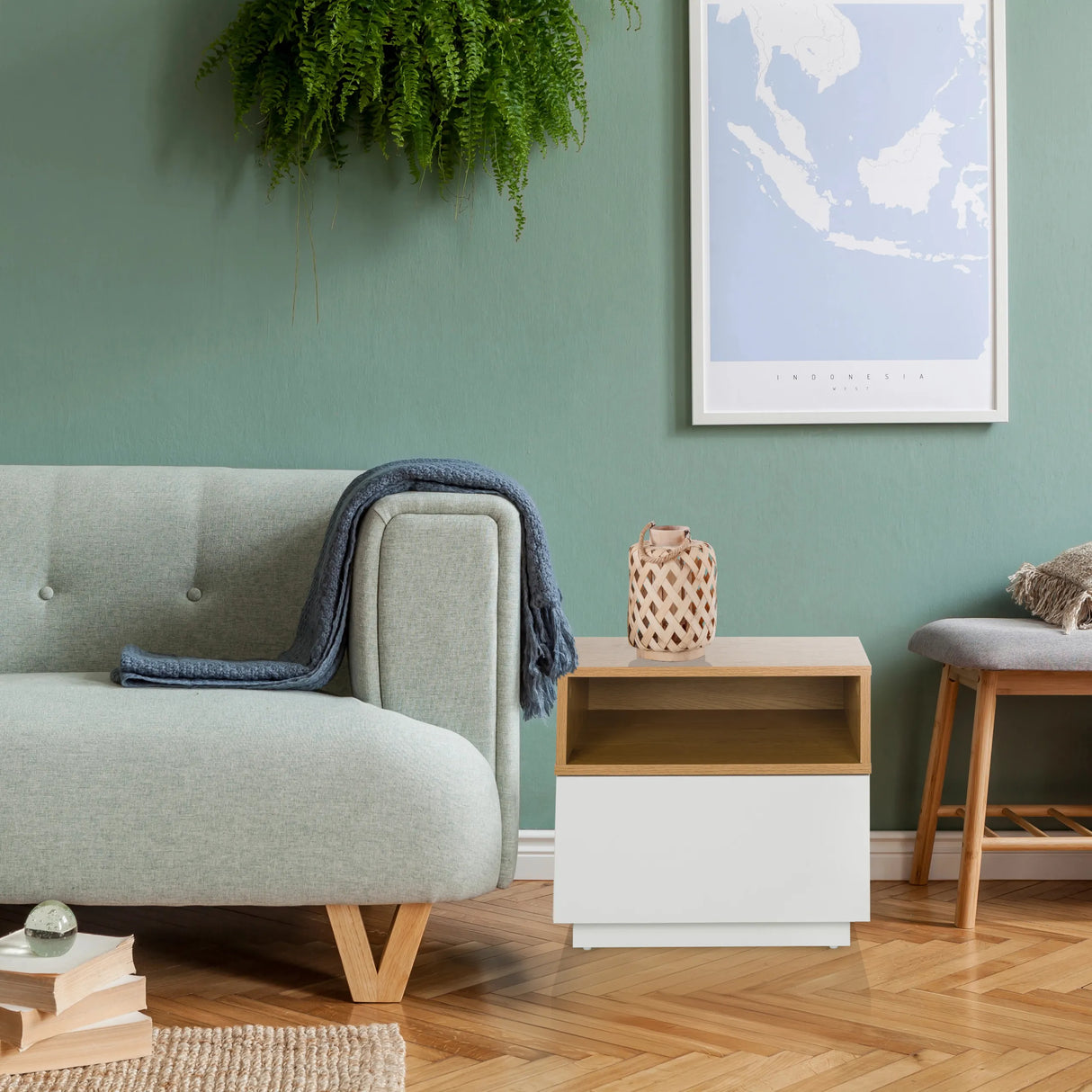 Beistelltisch MELMO in Weiß und Eiche mit offenem Fach neben einem Sofa von hjh LIVING