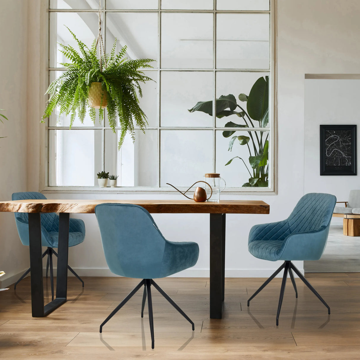 Blaugraue Polsterstühle ELVERUM mit gesteppter Sitzfläche und schwarzen Metallbeinen von hjh LIVING