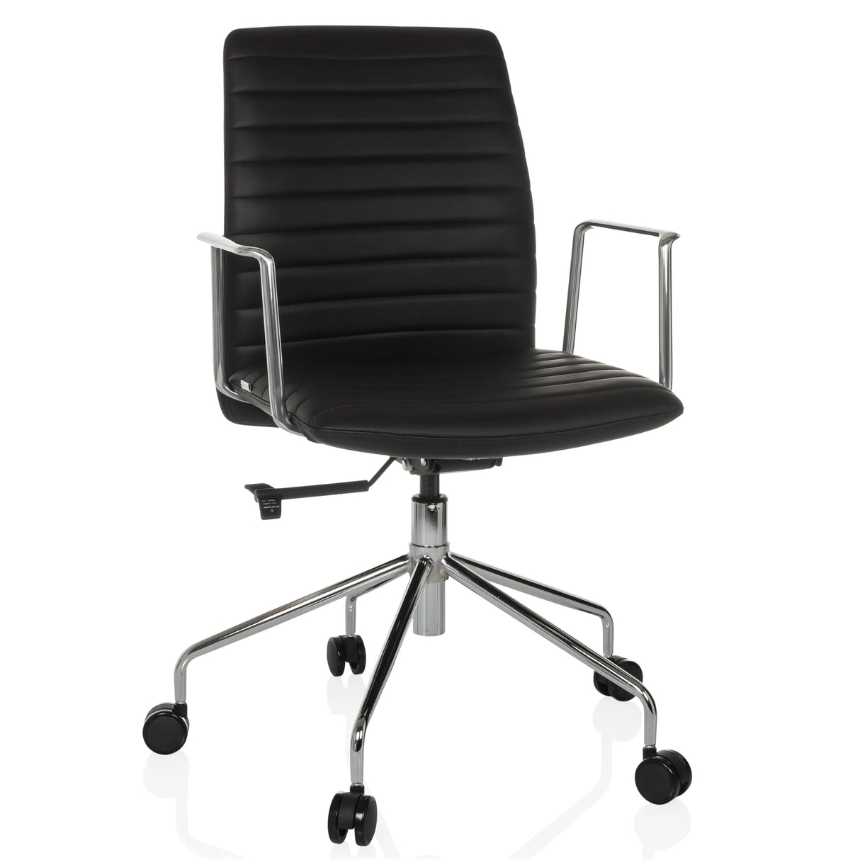 Schwarzer Luxus-Chefsessel VEMONA 30 mit Quersteppung, Armlehnen und Fußkreuz mit fünf Rollen von hjh OFFICE – 360-Grad-Ansicht (Frontansicht 15°)