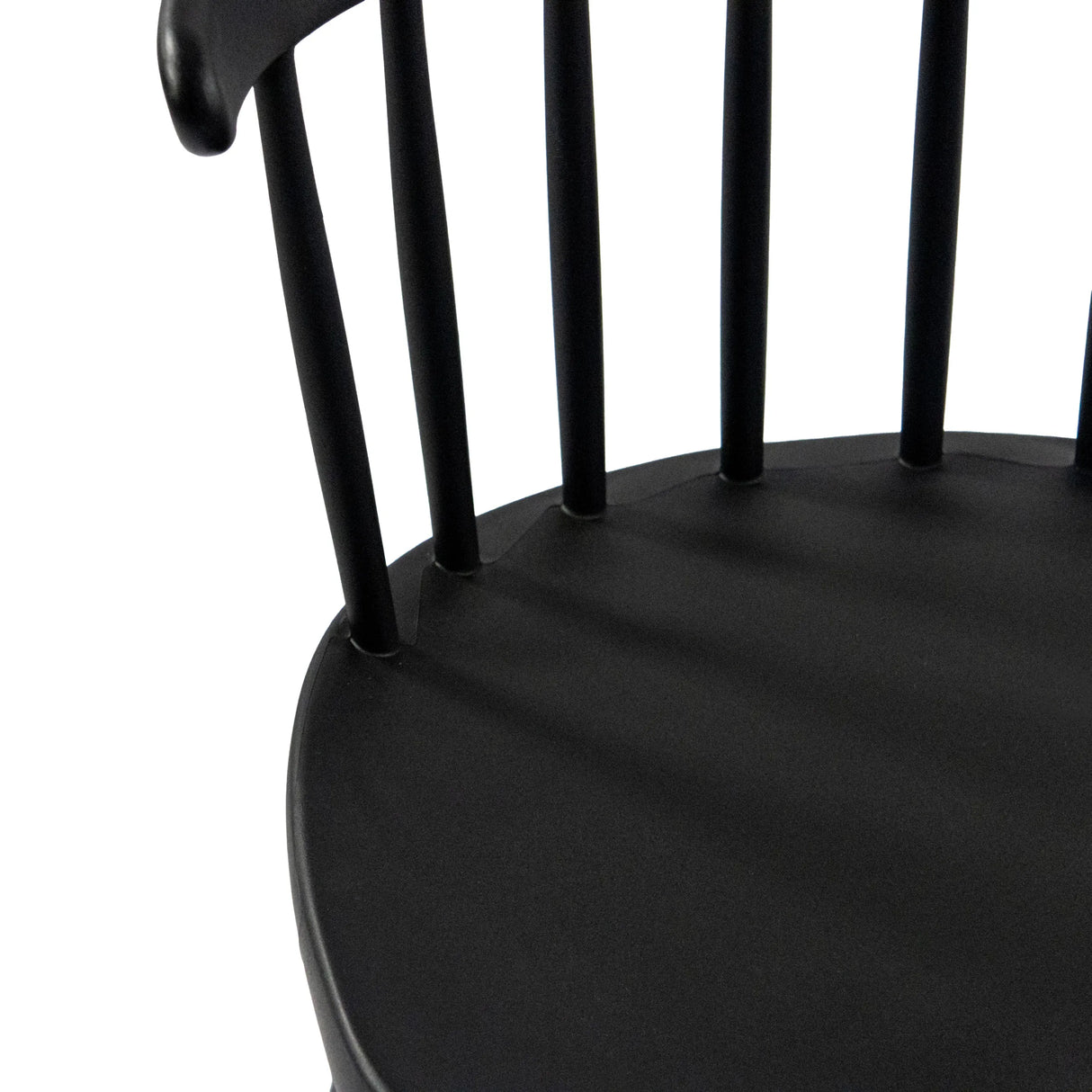 Schwarze Rückenlehne mit vertikalen Streben des Esszimmerstuhls ARTIFO RIB von hjh LIVING