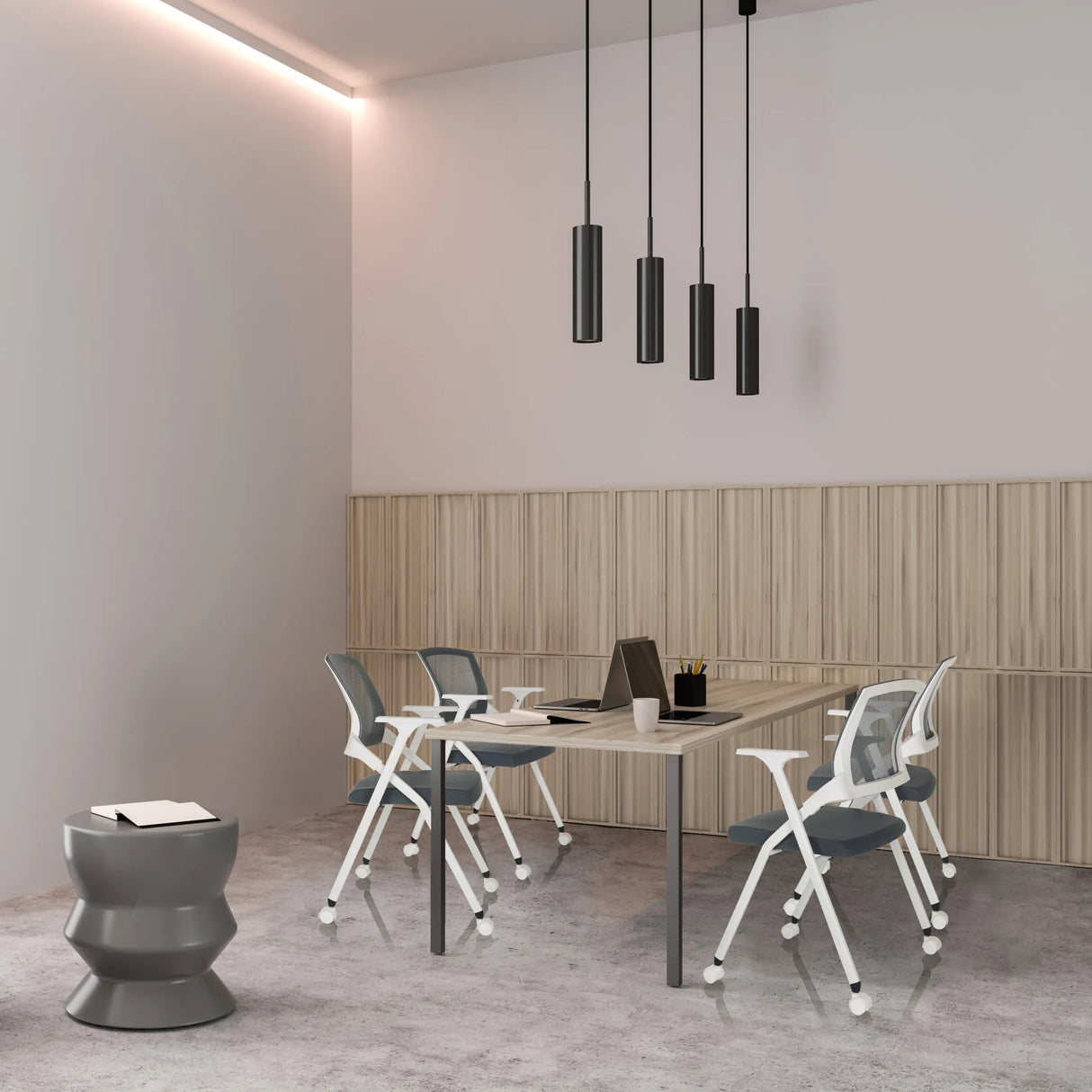 Graue Klappstühle PRIORITY II W mit weißen Gestellen an einem hellen Besprechungstisch von hjh OFFICE