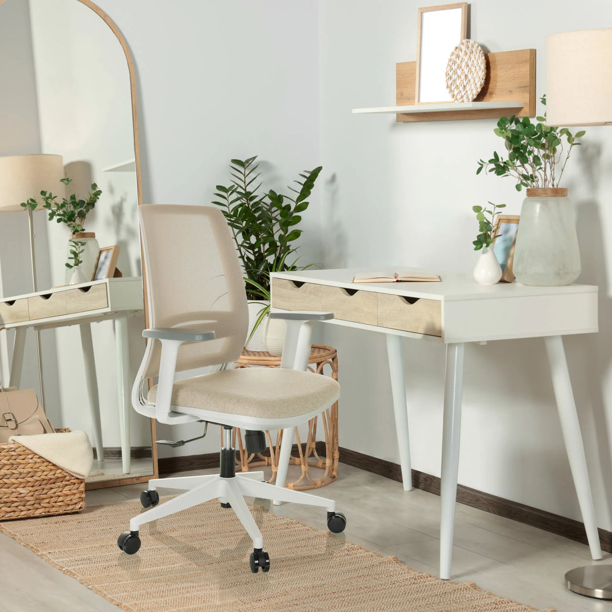 Home-Office-Bürostuhl PROFONDO ECO W in Beige mit Armlehnen und Rollen von hjh OFFICE