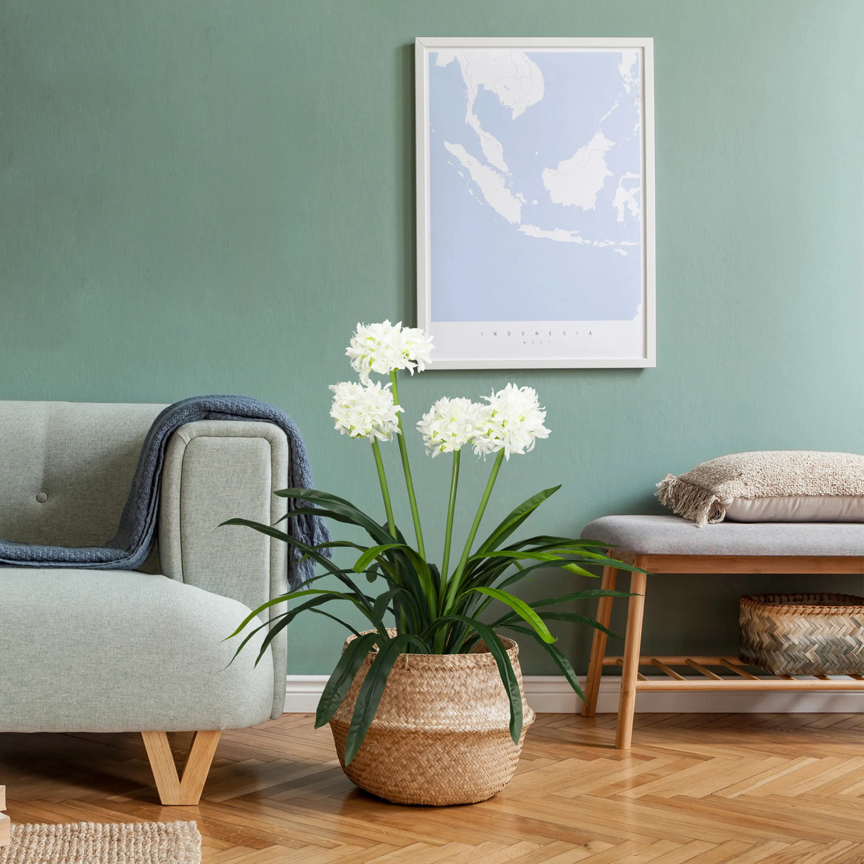 Kunstpflanze AGAPANTHUS in Grün und Weiß in einem geflochtenen Korb von hjh OFFICE