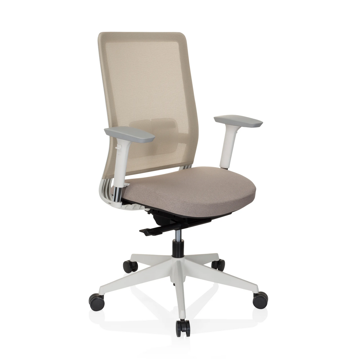 Beiger Profi-Bürostuhl PURE WHITE mit Netzrücken und Fußkreuz mit fünf Rollen von hjh OFFICE – 360-Grad-Ansicht (schräge Frontansicht 40°)