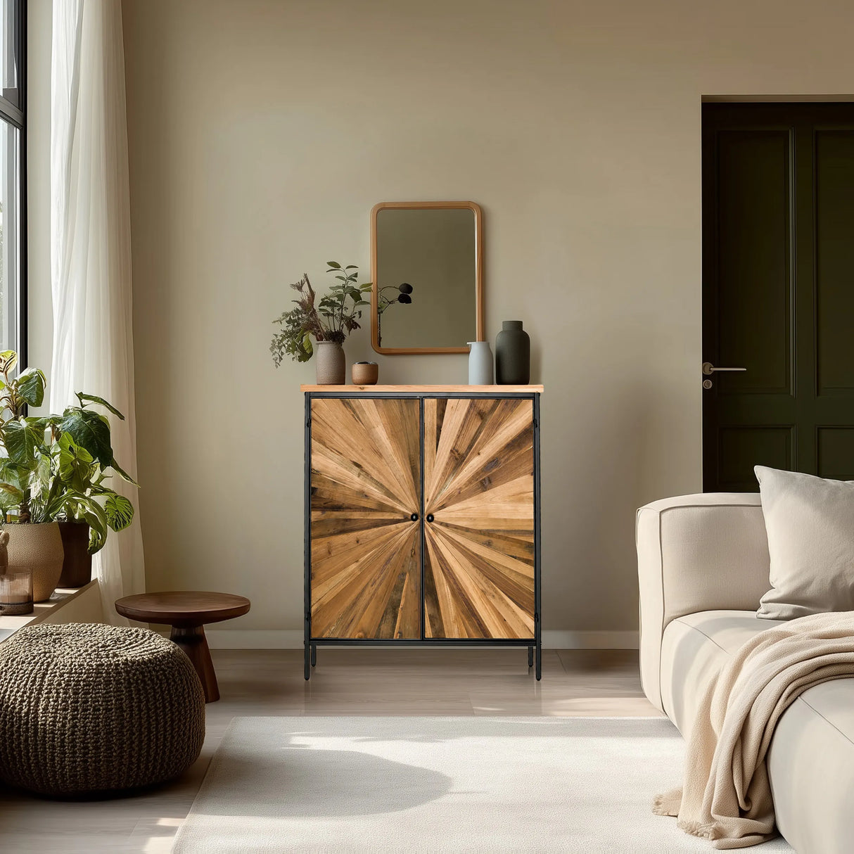 Kommode SANTJAGO BLACK SUN XL in dunklen Holzfarben mit strahlenförmigem Muster auf den Fronten von hjh LIVING