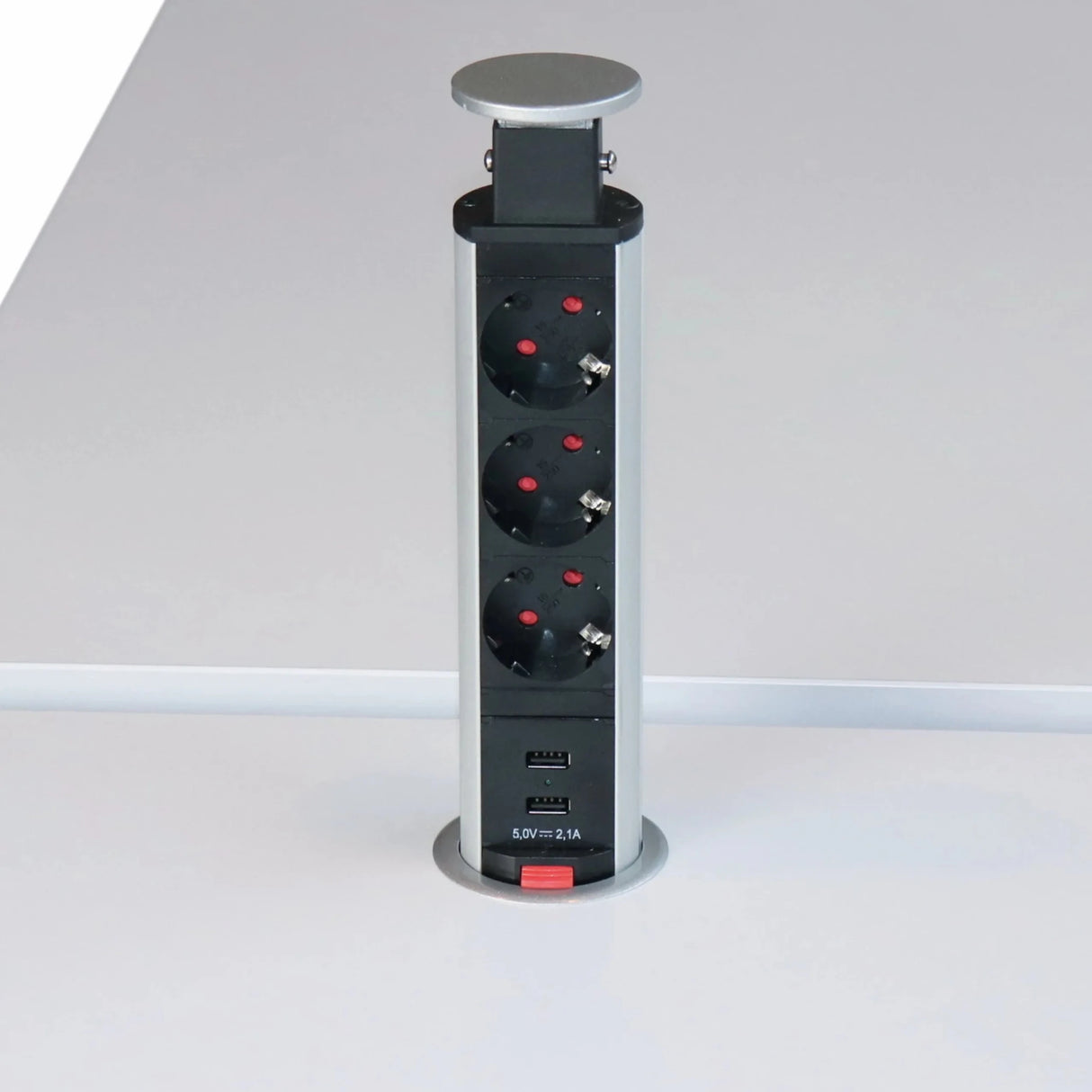 Silberner Steckdosentower ELDO600 aus Aluminium mit drei Steckdosen und zwei USB-Ports von hjh OFFICE PRO