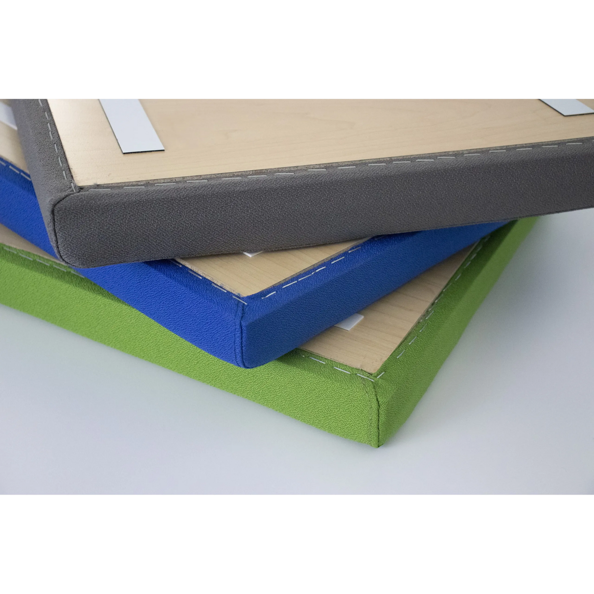 Stapel aus drei farbigen Sitzauflagen für Container des Zubehörs ACSK in Grau, Blau und Grün von hjh OFFICE PRO