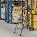 Klappleiter SOLID V mit drei Stufen aus Aluminium in einem Lager von hjh OFFICE