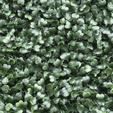 Grüne Blätter der Pflanzenmatte LEAFLUXE 1 von hjh LIVING