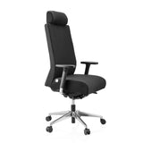 Schwarzer Profi-Bürostuhl PRO-TEC XXL mit Stoffbezug, Kopfstütze und Fußkreuz mit fünf Rollen von hjh OFFICE – 360-Grad-Ansicht (schräge Frontansicht 60°)