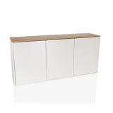 Weißes Sideboard KELO S mit einer Arbeitsplatte in Eicheoptik und drei Türen von hjh LIVING – 360-Grad-Ansicht (Frontansicht 15°)