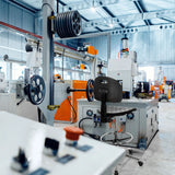 Schwarzer Counterstuhl TOP WORK 23 I mit Fußring in einer Industrieumgebung von hjh OFFICE