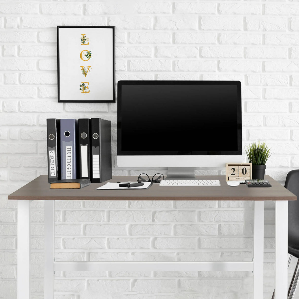 Schreibtisch WORKSPACE LIGHT I in Walnuss und Weiß mit den Maßen 120 × 60 cm von hjh OFFICE