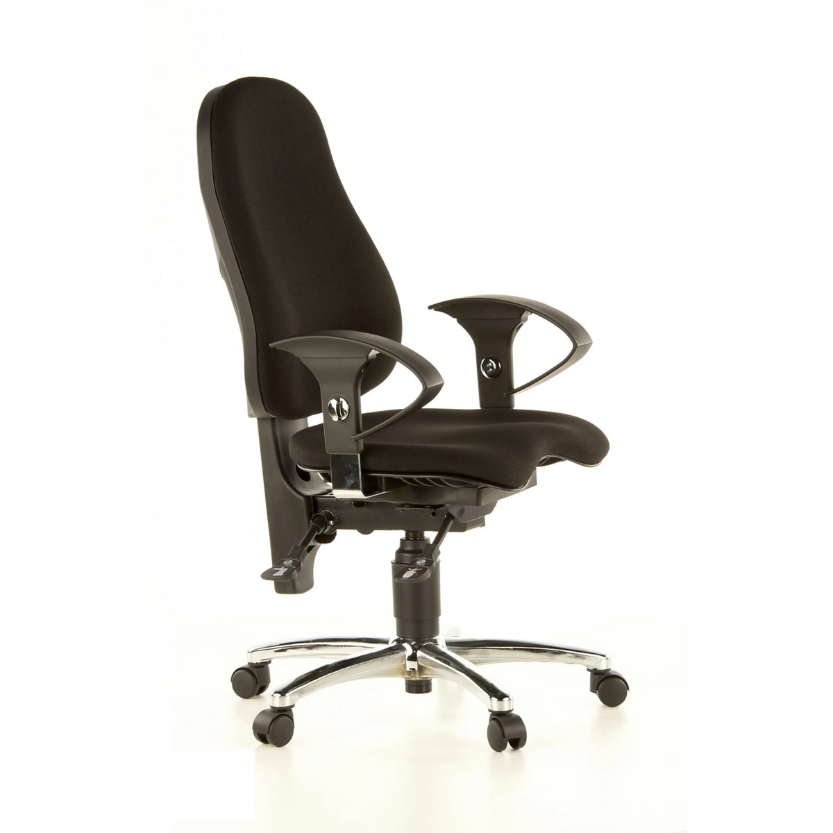 Schwarzer Profi-Bürostuhl SITNESS 10 mit Armlehnen und Fußkreuz mit fünf Rollen von Topstar – 360-Grad-Ansicht (schräge Frontansicht 60°)