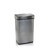 Silberner Sensor-Mülleimer CLEAN IV mit glänzender Oberfläche und schwarzem Boden von hjh OFFICE – 360-Grad-Ansicht (schräge Rückenansicht 120°)