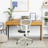 Grauer Home-Office-Bürostuhl TOP 108 W mit Netzrückenlehne und weißen Armlehnen von hjh OFFICE