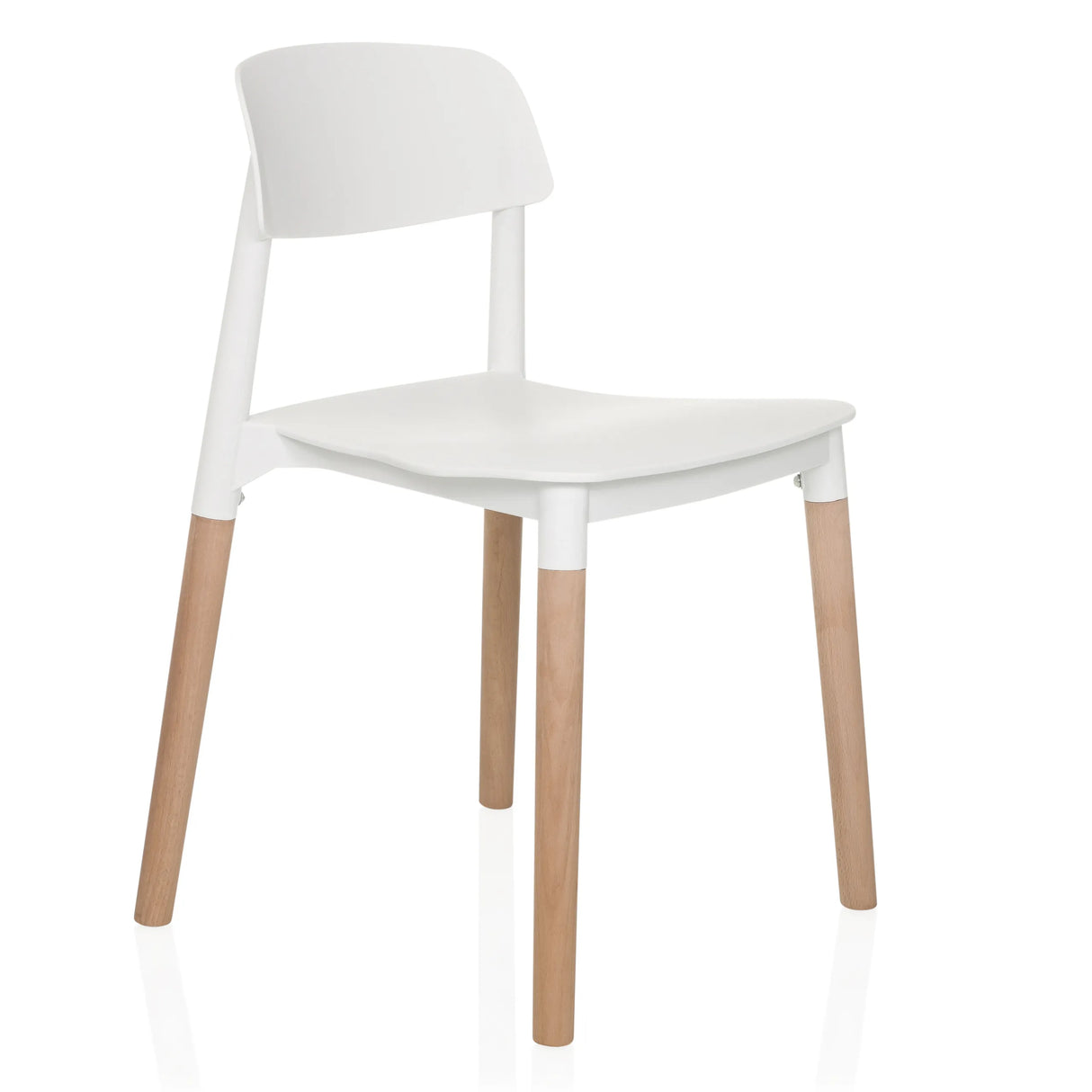 Weißer Vierfußstuhl SCANDI E mit Holzbeinen von hjh LIVING – 360-Grad-Ansicht (schräge Frontansicht 45°)