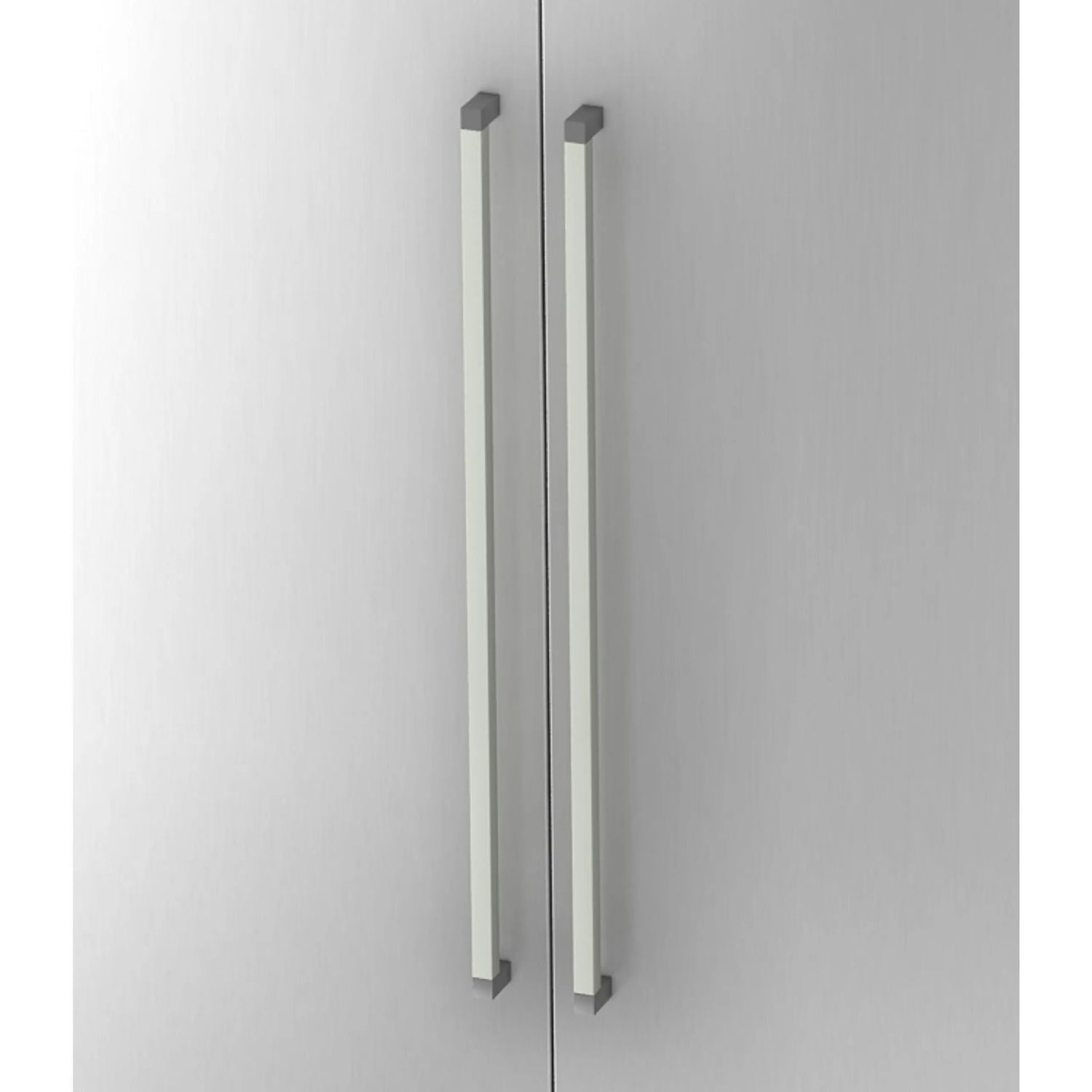 Zwei silberfarbene Chromgriffe aus Metall des Schranks SIGNA G 7100 von hjh OFFICE PRO