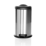 Silberner Mülleimer CLEAN X mit schwarzem Deckel und Fußpedal von hjh OFFICE – 360-Grad-Ansicht (Frontansicht 0°)