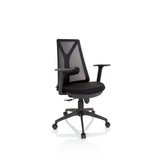 Schwarzer Homeoffice-Bürostuhl FALUN BASIC mit Netzrücken und Fußkreuz mit fünf Rollen von hjh OFFICE – 360-Grad-Ansicht (schräge Frontansicht 40°)