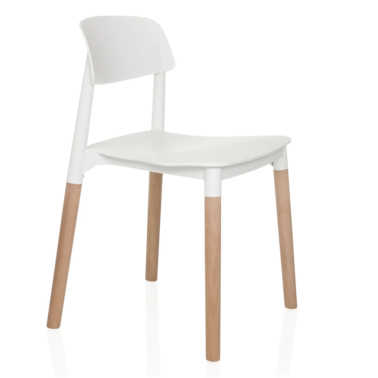 Weißer Vierfußstuhl SCANDI E mit Holzbeinen von hjh LIVING – 360-Grad-Ansicht (schräge Frontansicht 60°)