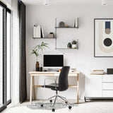 Luxus-Chefsessel VEMONA 30 in Schwarz mit Armlehnen und Rollen an einem Schreibtisch von hjh OFFICE