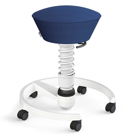 Swopper AERIS SWOPPER MIT ROLLEN mit blauem Sitzbezug, weißem Gestell und einer Feder von Aeris - Impulsmöbel