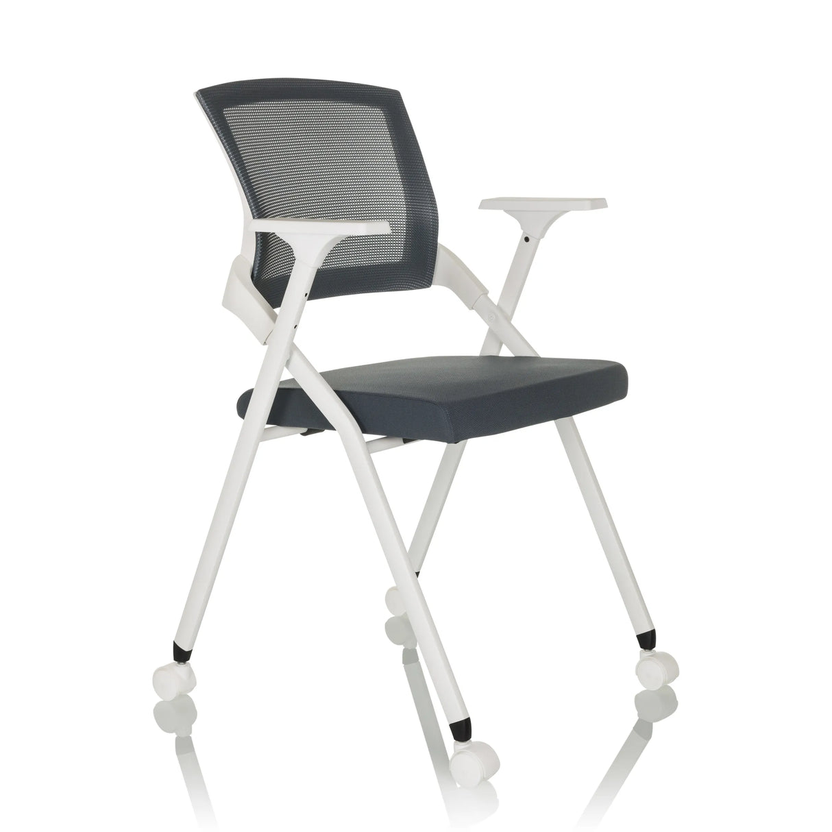 Grauer Klappstuhl PRIORITY II W mit Netzrücken, Armlehnen und Rollen von hjh OFFICE – 360-Grad-Ansicht (schräge Frontansicht 45°)