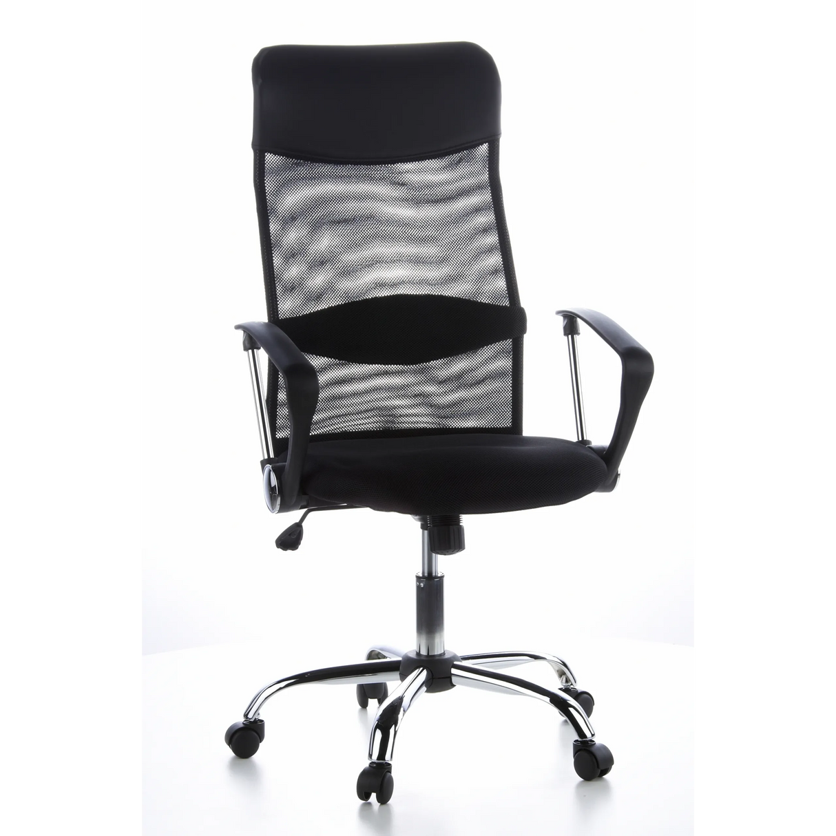 Schwarzer Homeoffice Chefsessel ARIA HIGH mit Netzrücken und Fußkreuz mit fünf Rollen von hjh OFFICE – 360-Grad-Ansicht (Frontansicht 20°)