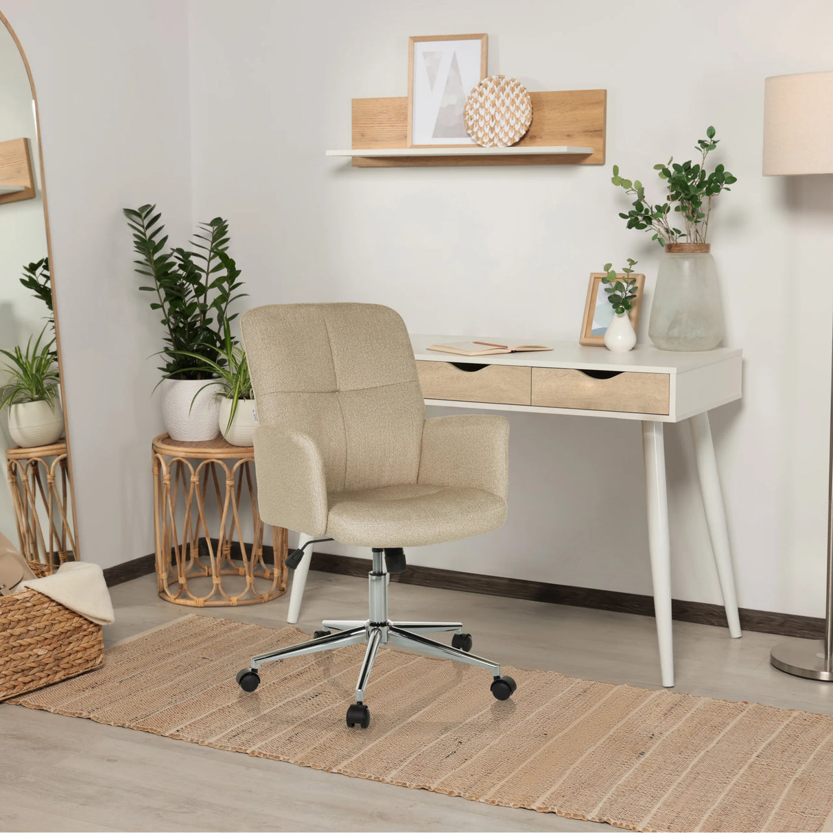 Beiger Homeoffice-Bürostuhl SOLAO 400 mit Armlehnen und Rollenkreuz von hjh OFFICE