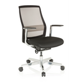 Schwarzer High-End-Bürostuhl FOUNTAINE PRO mit Netzrücken und Fußkreuz mit fünf Rollen von hjh OFFICE – 360-Grad-Ansicht (schräge Frontansicht 40°)