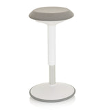 Weiße Stehhilfe BALANCE SIT III W mit grauer Sitzfläche und rundem Standfuß von hjh OFFICE – 360-Grad-Ansicht (schräge Frontansicht 40°)