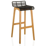 Barhocker LONSO W mit schwarzer Sitzschale und Gestell aus Eichenholz von hjh OFFICE – 360-Grad-Ansicht (schräge Frontansicht 30°)