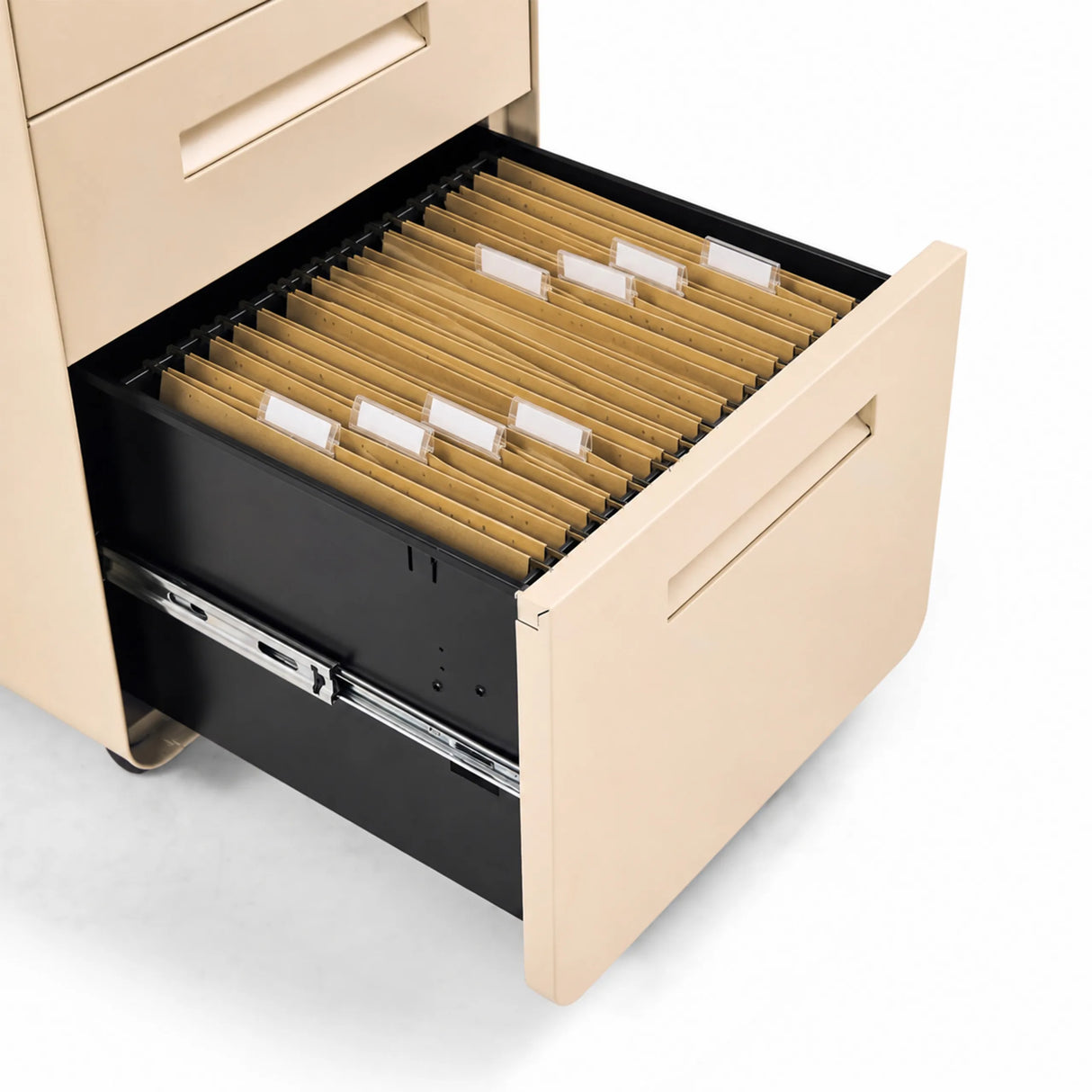 Geöffnete Schublade mit Hängeregistermappen des Rollcontainers COLOR PLUS I in Beige von hjh OFFICE