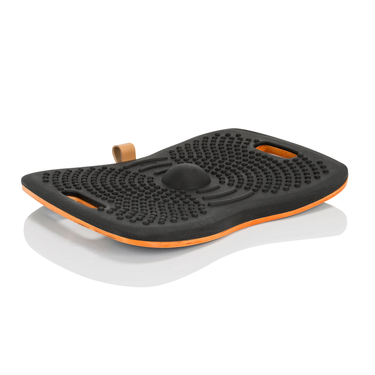 Schwarzes Balance Board ACTIV mit Noppenstruktur und orangefarbenem Kern von hjh OFFICE – 360-Grad-Ansicht (schräge Rückenansicht 144°)