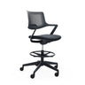 Schwarzer Counterstuhl FLEX CHAIR C mit Netzrückenlehne, Fußring und Rollen von Bosen Europe