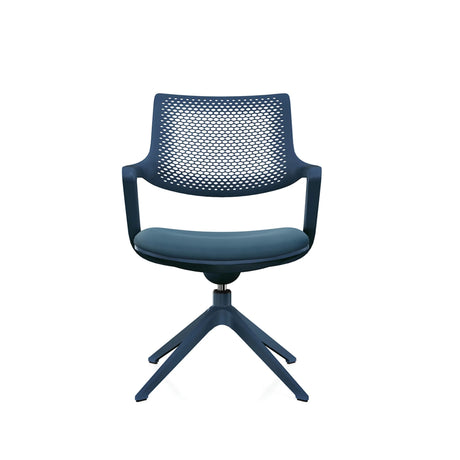 Dunkelblauer Besucherstuhl FLEX CHAIR V mit perforierter Rückenlehne und viersternförmigem Fuß von Bosen Europe